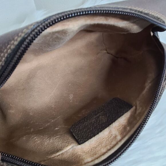 💯Authentic Gucci Crossbody with Cherryline 🍀 - Picture 15 of 16